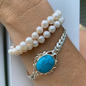 Jewelry - GENUINE DOUBLE STRAND WHITE PEARL BRACELET. Jewelry - GENUINE DOUBLE STRAND WHITE PEARL BRACELET.